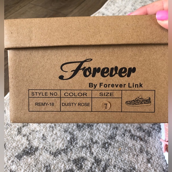 🆕 Women’s Forever by Forever Link Sneakers - Picture 11 of 11
